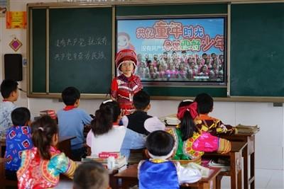A公司向B公司提供了一项免费服务，B公司借给A公司一笔无息资金，5年内陆续还完，请问A公司需要交税吗？