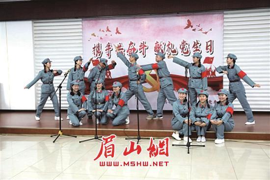中华秋沙鸭连续17年在江西龙虎山越冬